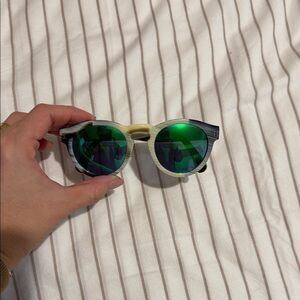 Illesteva Stylish Green Lens Sunglasses